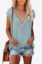 Load image into Gallery viewer, Eyelet Contrast V-Neck Tee