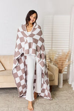 Load image into Gallery viewer, Cuddley Checkered Decorative Throw Blanket