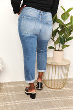 Load image into Gallery viewer, Kancan Full Size Mid Rise Slim Boyfriend Jeans