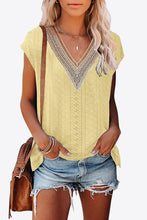 Load image into Gallery viewer, Eyelet Contrast V-Neck Tee