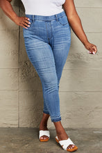 Load image into Gallery viewer, Judy Blue Janavie Full Size High Waisted Pull On Skinny Jeans