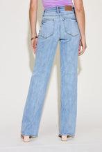 Load image into Gallery viewer, Judy Blue Full Size V Front Waistband Straight Jeans