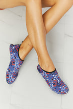 Load image into Gallery viewer, MMshoes On The Shore Water Shoes in Navy