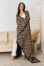 Load image into Gallery viewer, Cuddley Leopard Decorative Throw Blanket