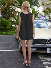 Load image into Gallery viewer, Full Size Spliced Lace Round Neck Tank