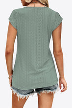 Load image into Gallery viewer, Eyelet Contrast V-Neck Tee