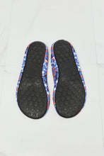 Load image into Gallery viewer, MMshoes On The Shore Water Shoes in Navy